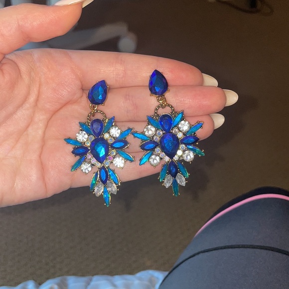 Gorgeous rhinestone earrings - Picture 1 of 6